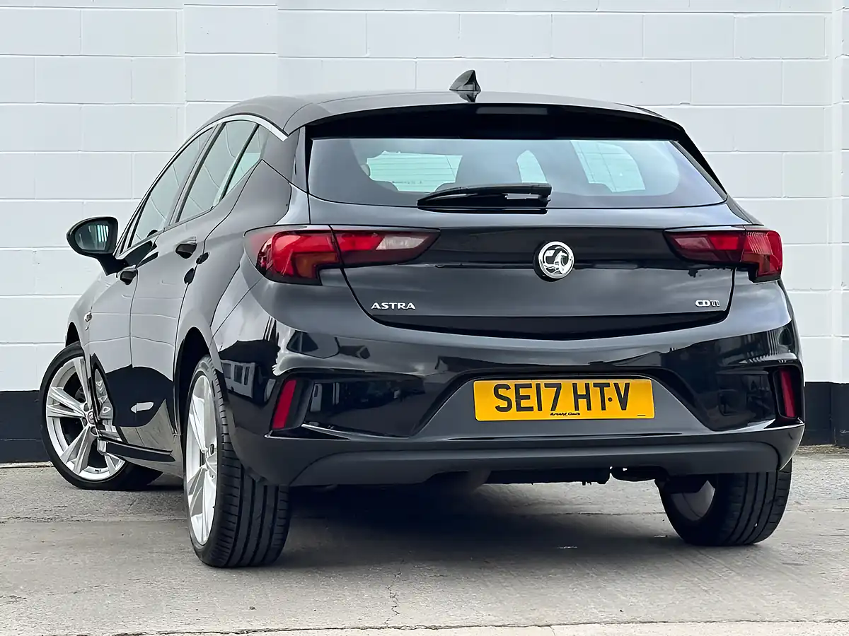 Used 2017 Vauxhall Astra Sri Vx Line Nav Mineral Black - Interior and Exterior details 4