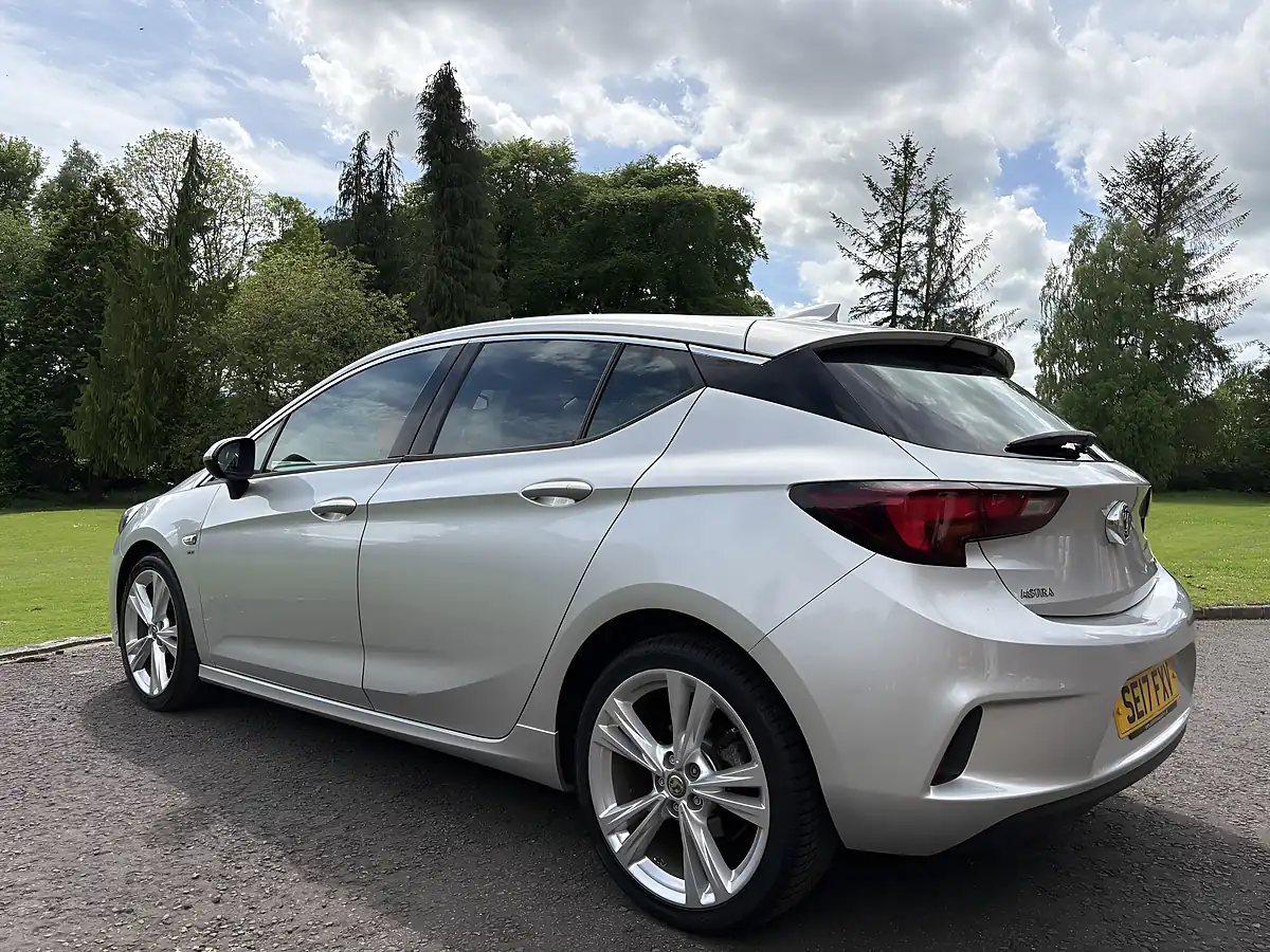 Used 2017 Vauxhall Astra Sri Vx Line Nav Silver - Interior and Exterior details 11