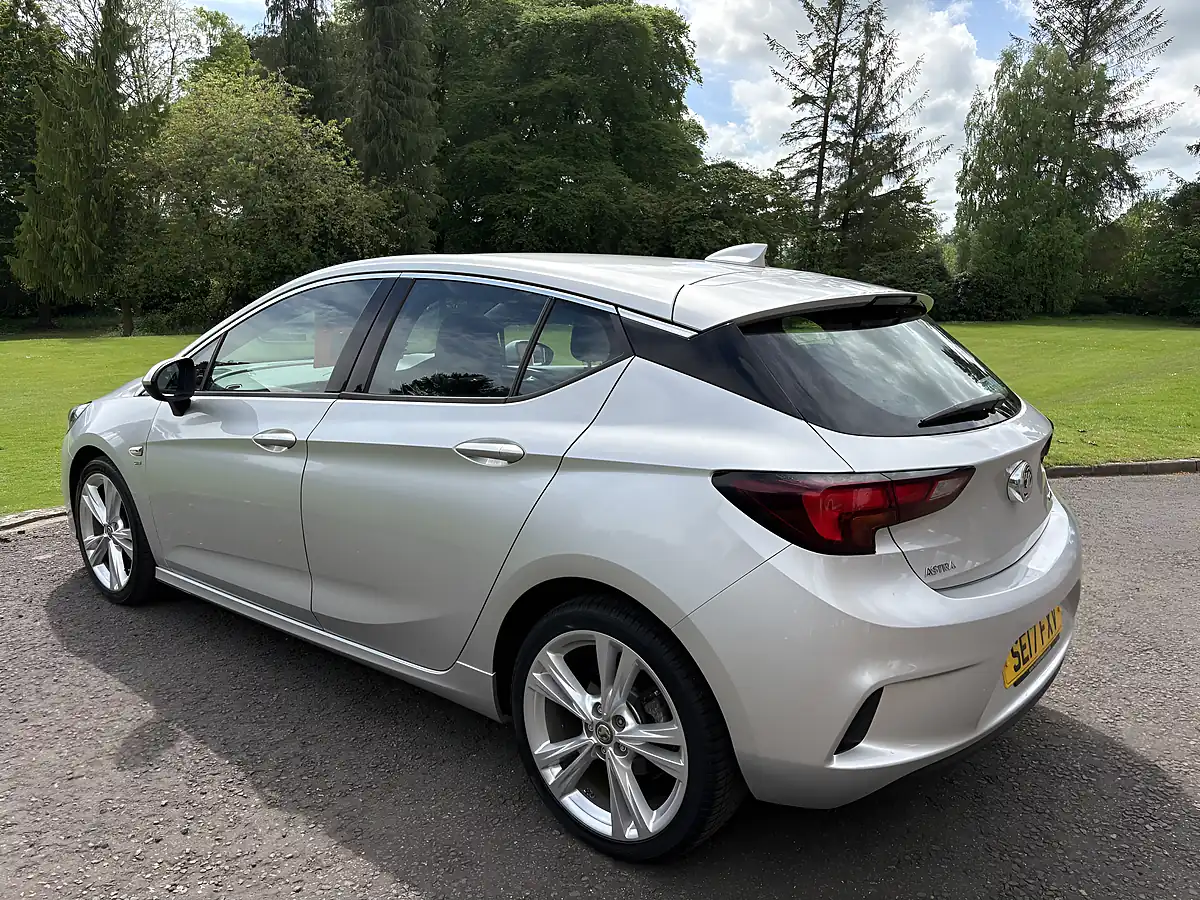 Used 2017 Vauxhall Astra Sri Vx Line Nav Silver - Interior and Exterior details 12