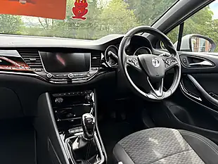 Used 2017 Vauxhall Astra Sri Vx Line Nav Silver - Interior and Exterior details 15