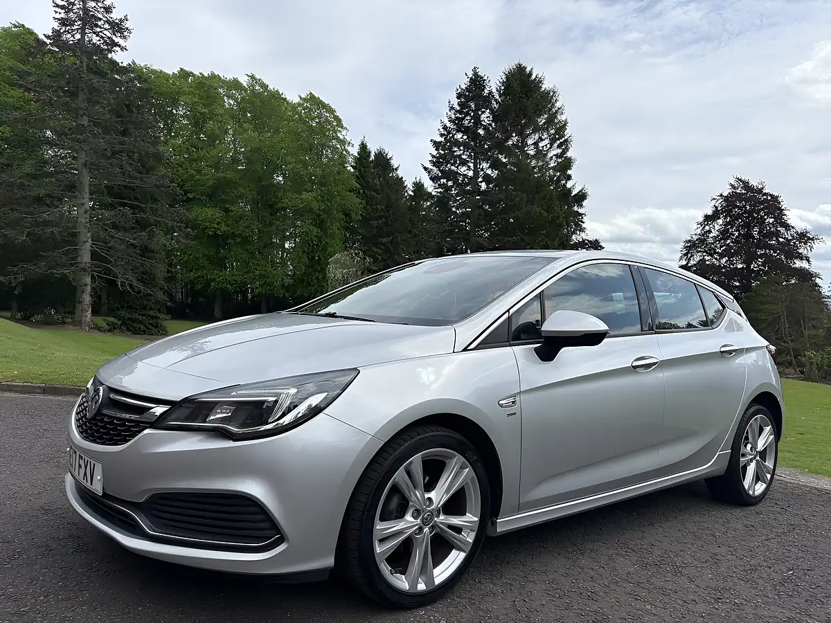 Used 2017 Vauxhall Astra Sri Vx Line Nav Silver - Interior and Exterior details 4