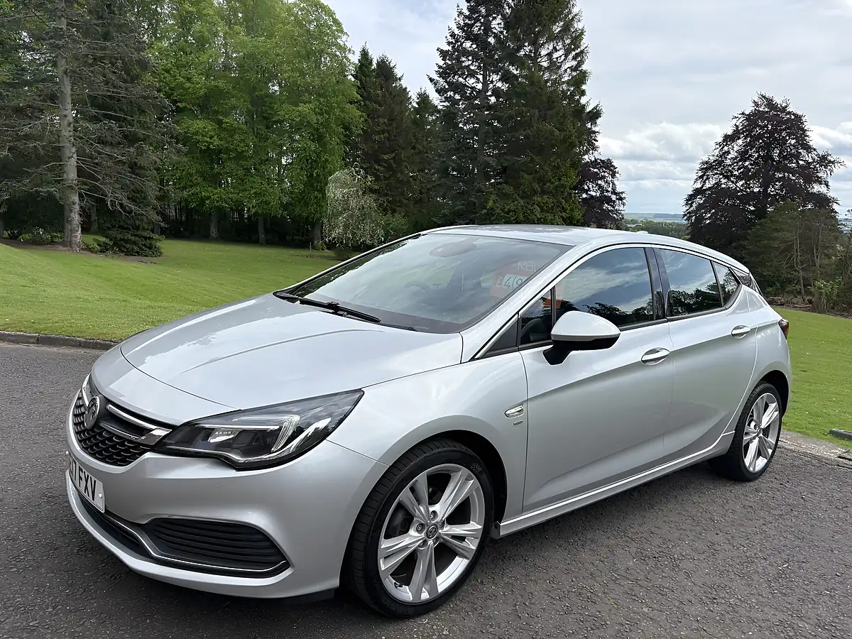 Used 2017 Vauxhall Astra Sri Vx Line Nav Silver - Interior and Exterior details 5