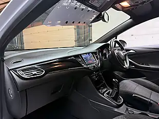 Used 2017 Vauxhall Astra Sri Vx Line Nav White - Interior and Exterior details 15