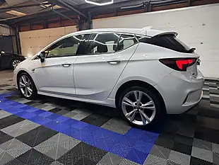 Used 2017 Vauxhall Astra Sri Vx Line Nav White - Interior and Exterior details 7