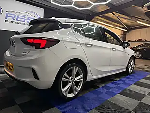 Used 2017 Vauxhall Astra Sri Vx Line Nav White - Interior and Exterior details 9