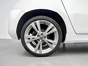 Used 2017 Vauxhall Astra Sri Vx Line Nav White - Interior and Exterior details 6