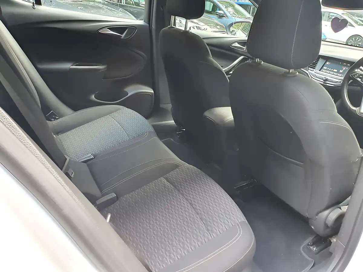 Used 2017 Vauxhall Astra Sri Vx Line White - Interior and Exterior details 13