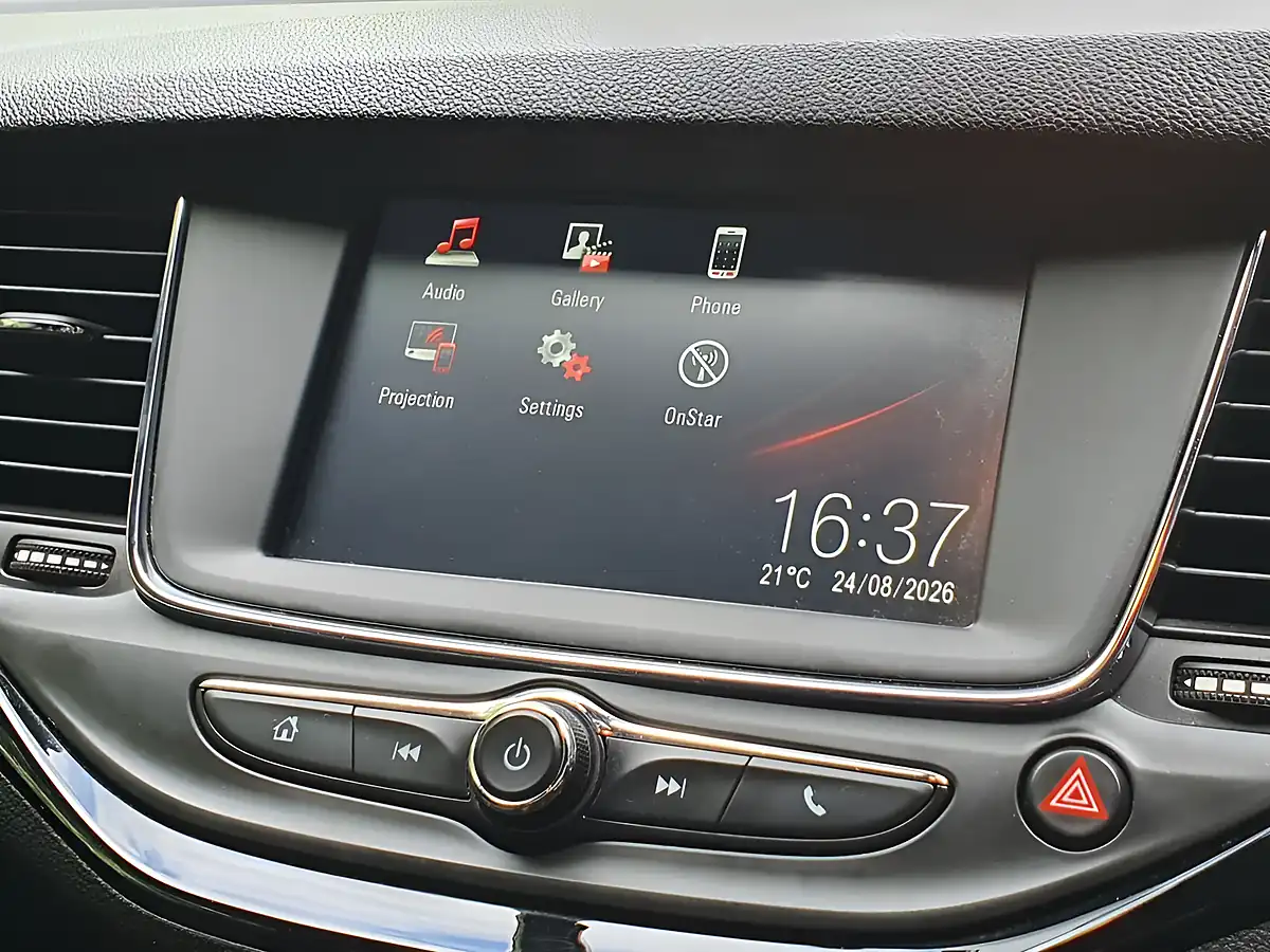 Used 2017 Vauxhall Astra Sri Vx Line White - Interior and Exterior details 19