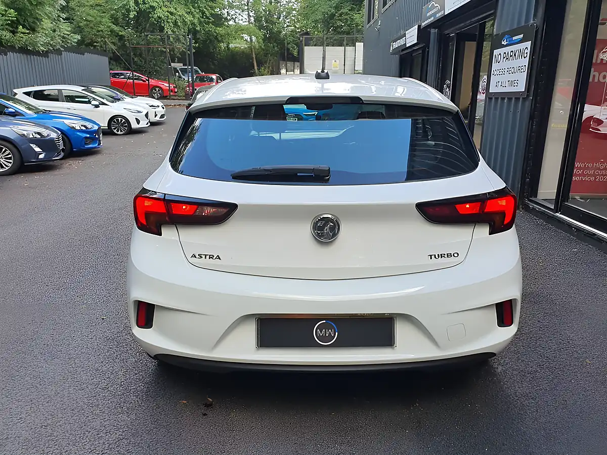 Used 2017 Vauxhall Astra Sri Vx Line White - Interior and Exterior details 5