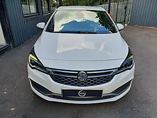 Used 2017 Vauxhall Astra Sri Vx Line White - Interior and Exterior details 8