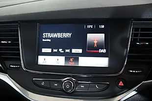 Used 2017 Vauxhall Astra Sri Vx Line White - Interior and Exterior details 15