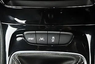 Used 2017 Vauxhall Astra Sri Vx Line White - Interior and Exterior details 17