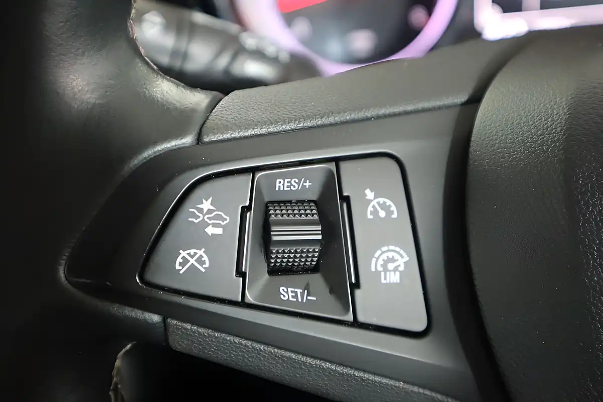 Used 2017 Vauxhall Astra Sri Vx Line White - Interior and Exterior details 18