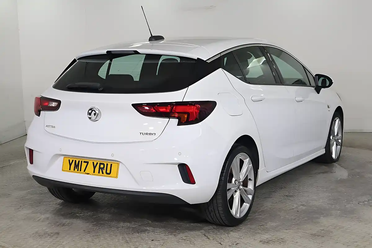Used 2017 Vauxhall Astra Sri Vx Line White - Interior and Exterior details 4