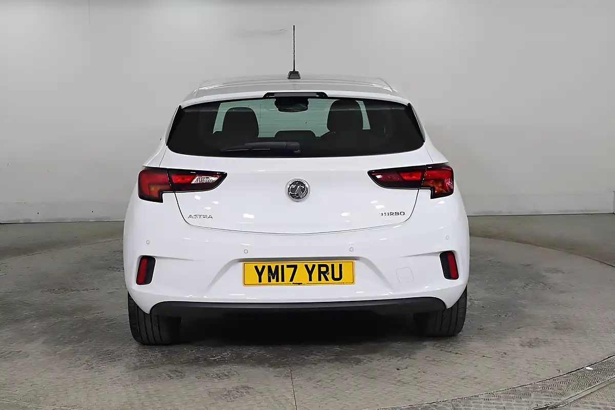 Used 2017 Vauxhall Astra Sri Vx Line White - Interior and Exterior details 5