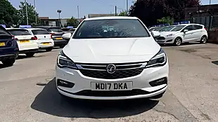 Used 2017 Vauxhall Astra Sri White - Interior and Exterior details 8