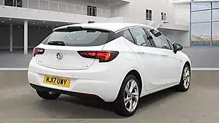 Used 2017 Vauxhall Astra Sri White - Interior and Exterior details 4