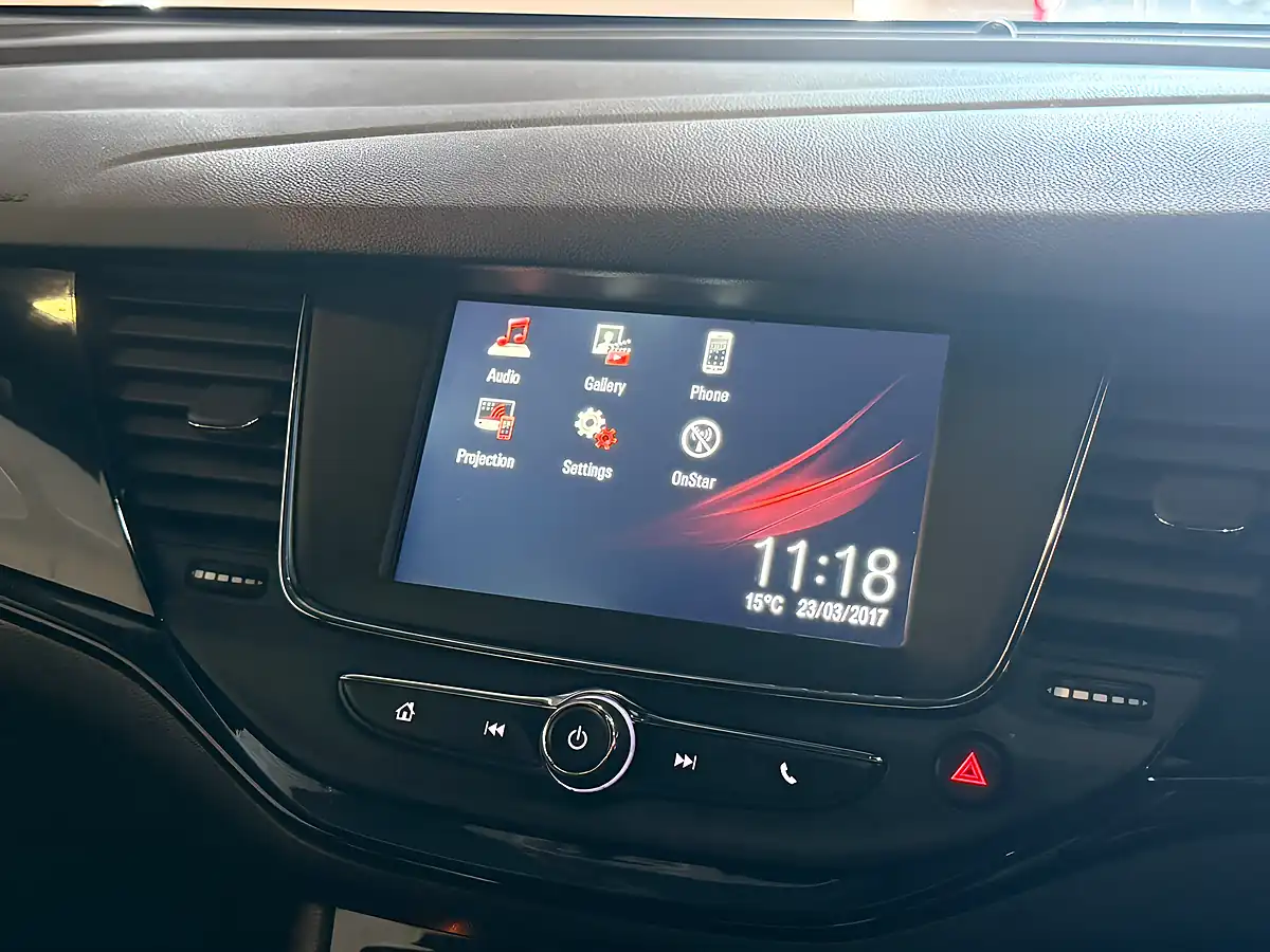 Used 2017 Vauxhall Astra Sri White - Interior and Exterior details 16