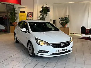 Used 2017 Vauxhall Astra Sri White - Interior and Exterior details 2