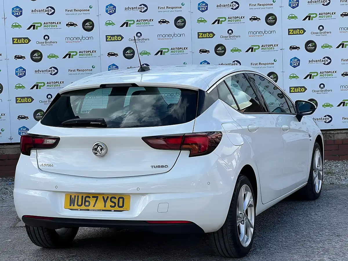 Used 2017 Vauxhall Astra Sri White - Interior and Exterior details 11