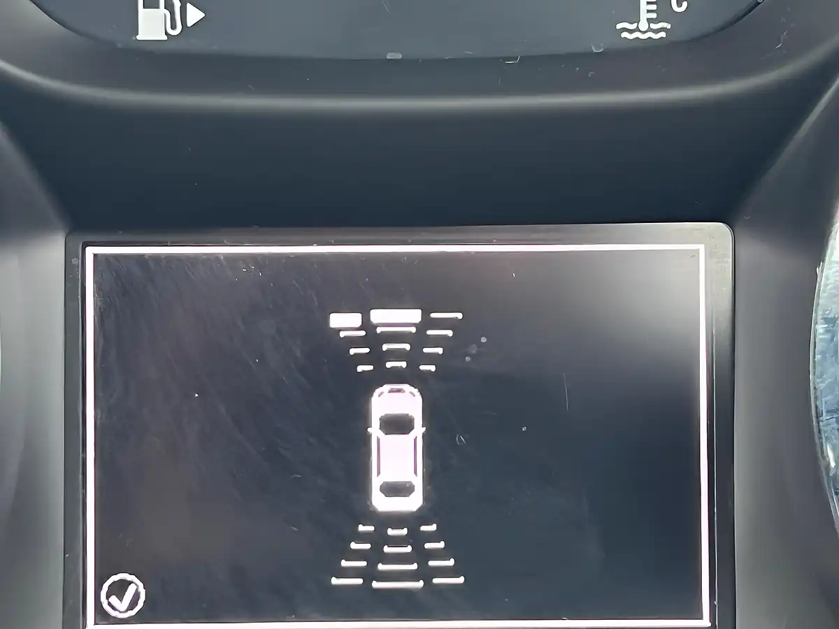 Used 2017 Vauxhall Astra Sri White - Interior and Exterior details 14