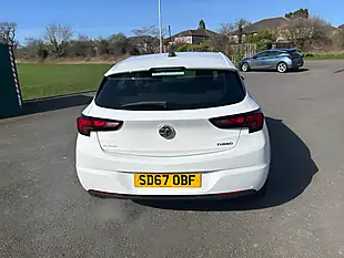 Used 2017 Vauxhall Astra Sri White - Interior and Exterior details 4