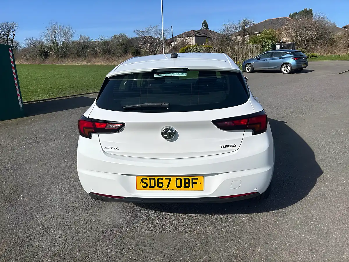 Used 2017 Vauxhall Astra Sri White - Interior and Exterior details 4