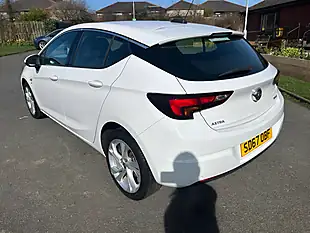 Used 2017 Vauxhall Astra Sri White - Interior and Exterior details 6