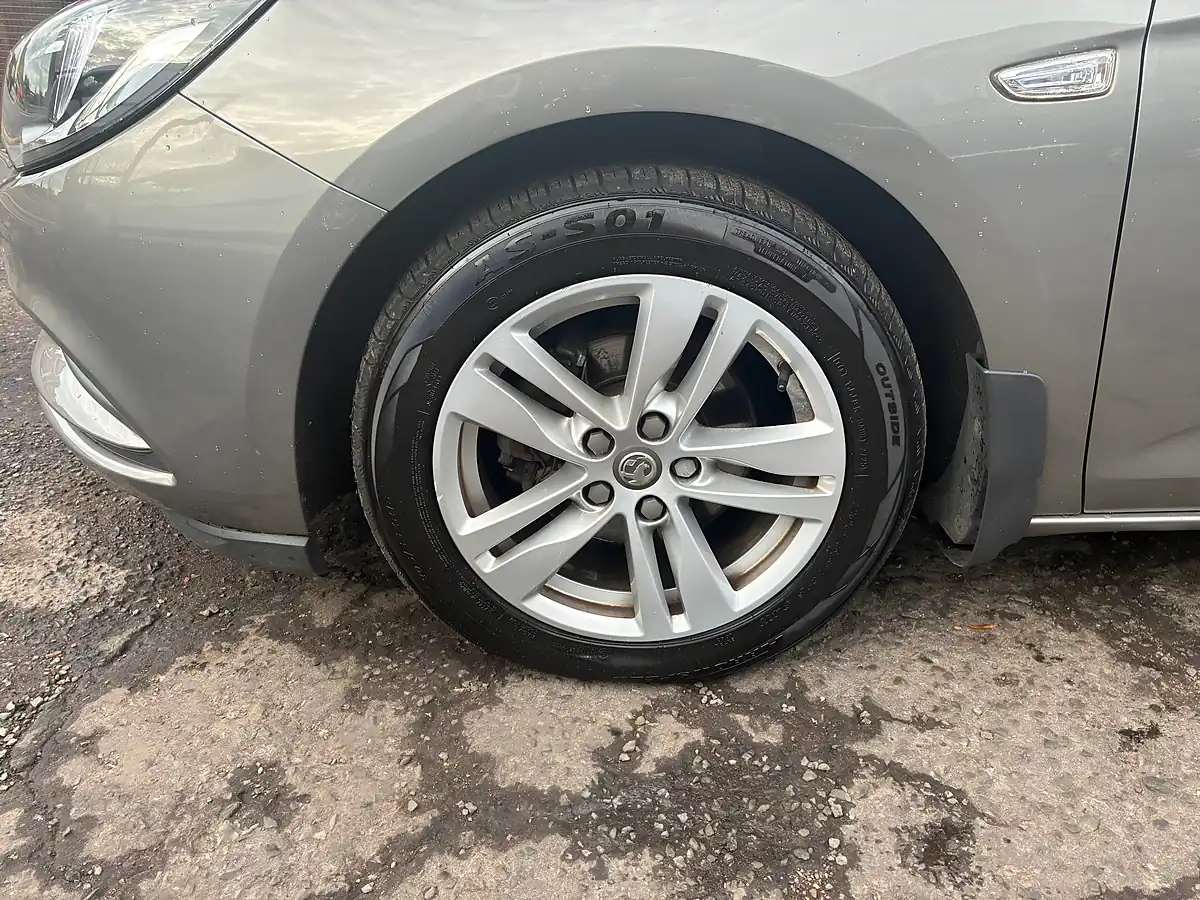 Used 2017 Vauxhall Astra Tech Line Grey - Interior and Exterior details 11