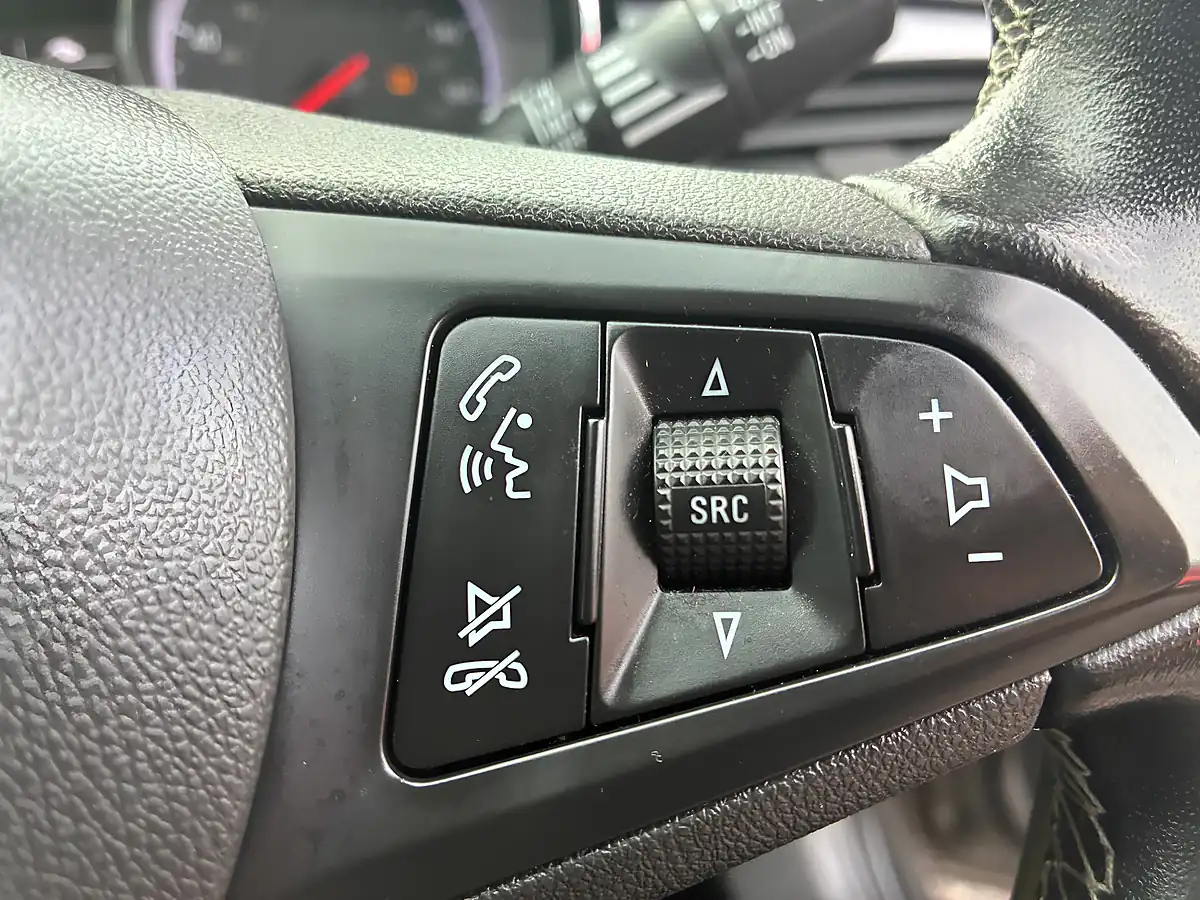 Used 2017 Vauxhall Astra Tech Line Grey - Interior and Exterior details 17