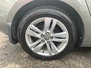 Used 2017 Vauxhall Astra Tech Line Grey - Interior and Exterior details 9