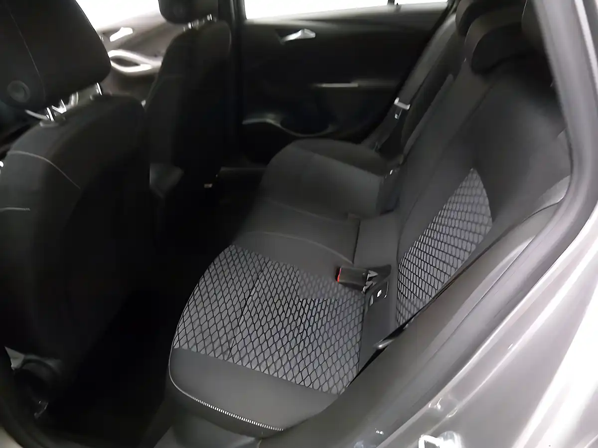 Used 2017 Vauxhall Astra Tech Line Grey - Interior and Exterior details 16