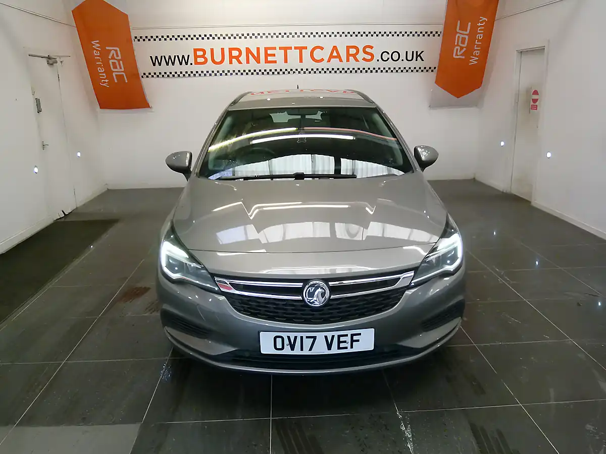 Used 2017 Vauxhall Astra Tech Line Grey - Interior and Exterior details 4