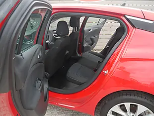 Used 2017 Vauxhall Astra Tech Line Lava Red - Interior and Exterior details 12