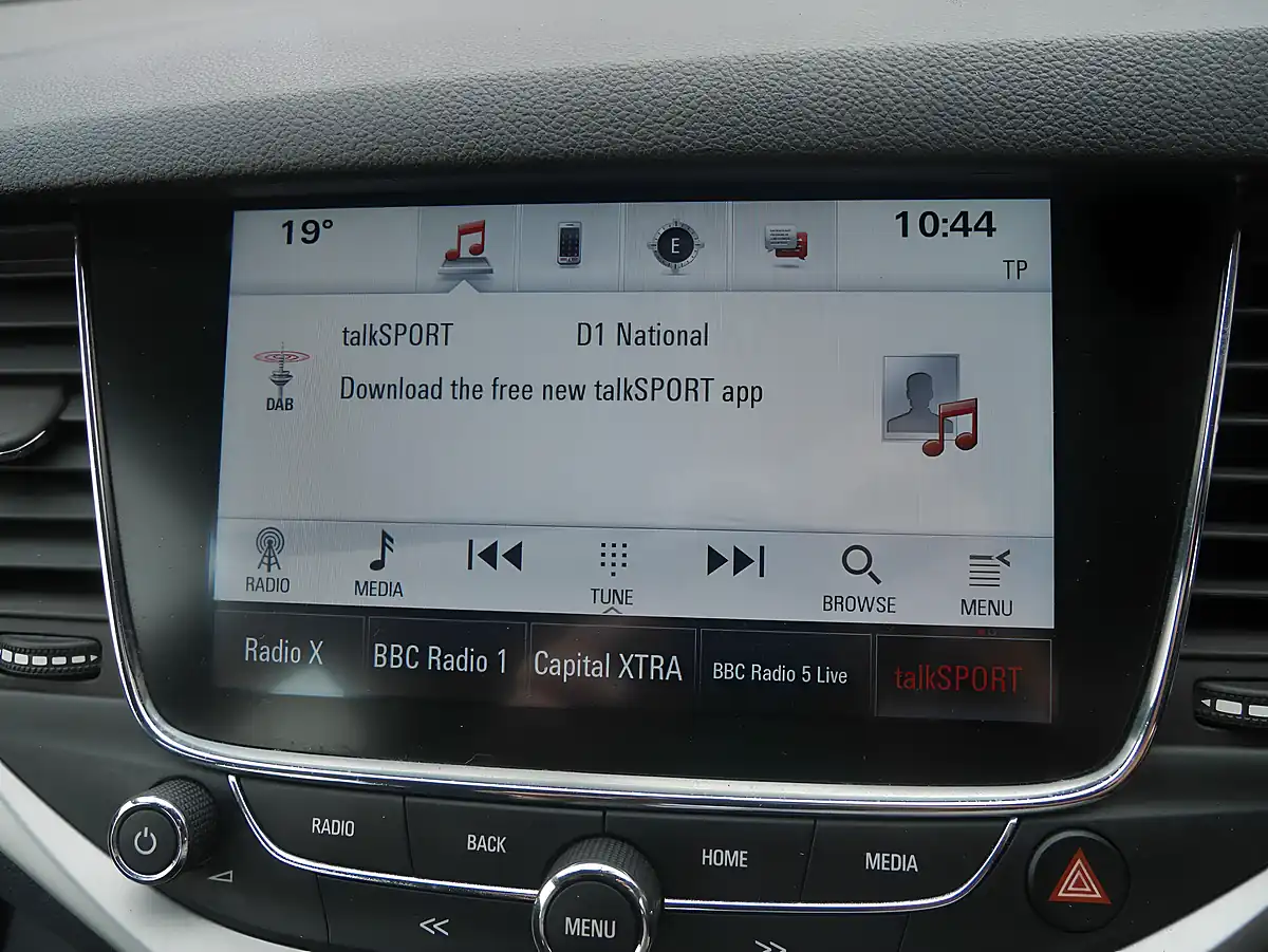 Used 2017 Vauxhall Astra Tech Line Lava Red - Interior and Exterior details 15