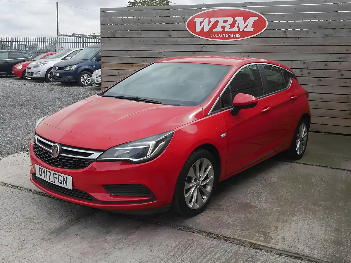 Used 2017 Vauxhall Astra Tech Line Lava Red - Interior and Exterior details 4