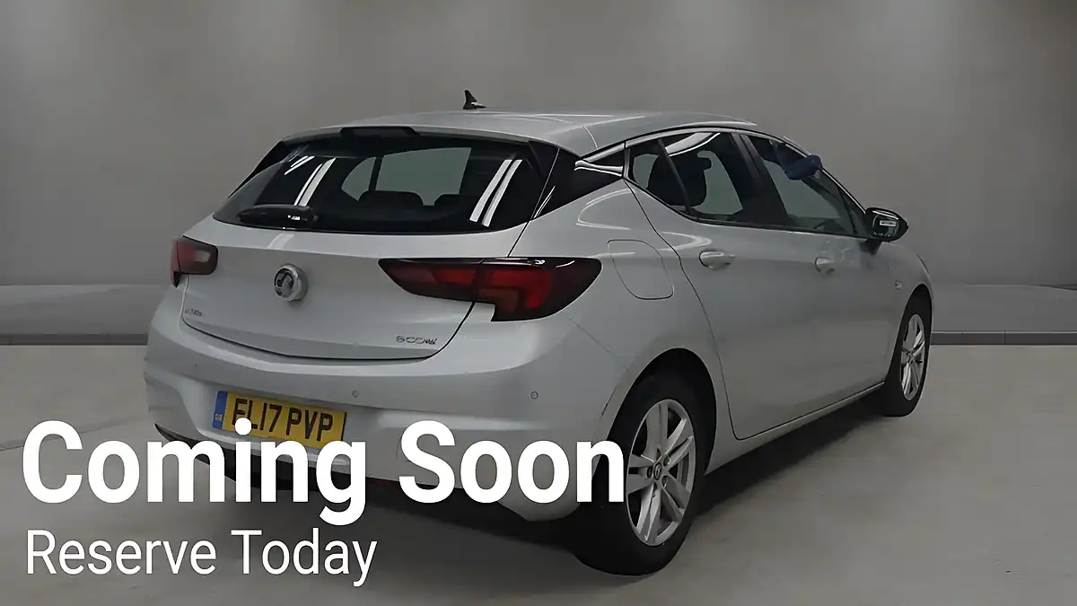 Used 2017 Vauxhall Astra Tech Line Silver - Interior and Exterior details 12