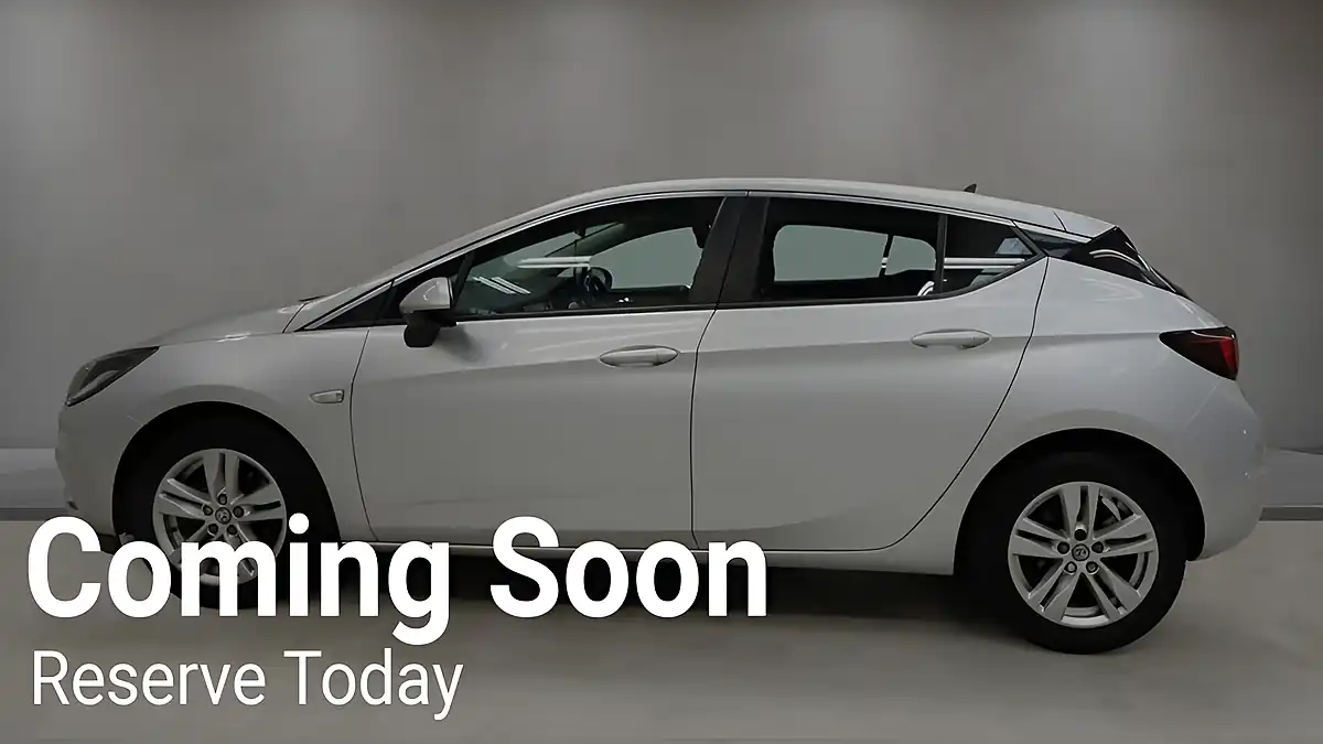 Used 2017 Vauxhall Astra Tech Line Silver - Interior and Exterior details 13