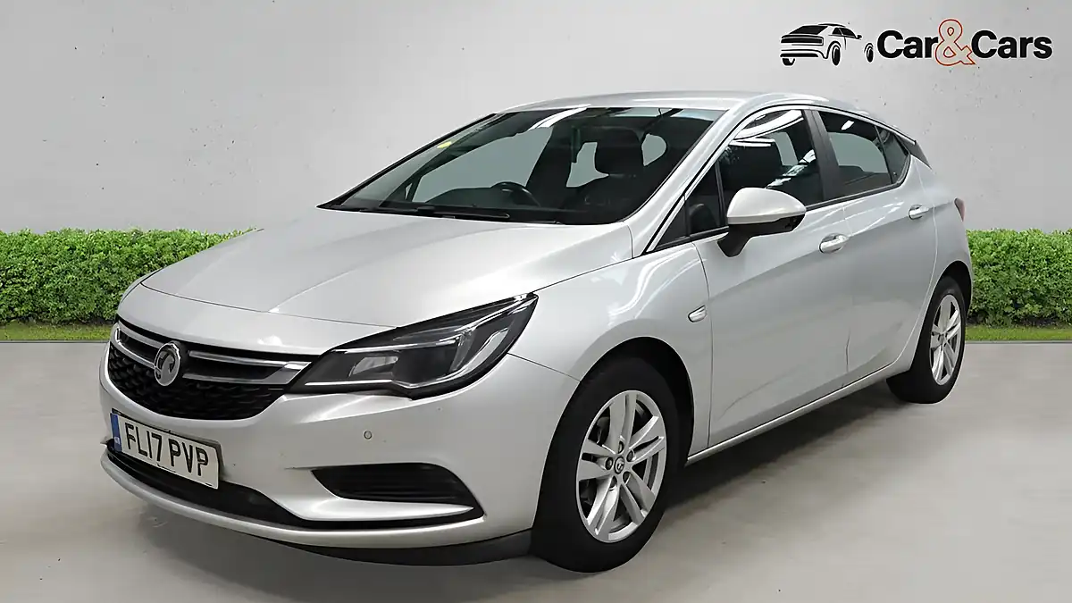 Used 2017 Vauxhall Astra Tech Line Silver - Interior and Exterior details 2
