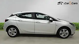 Used 2017 Vauxhall Astra Tech Line Silver - Interior and Exterior details 8