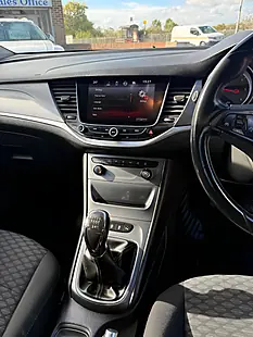 Used 2017 Vauxhall Astra Tech Line Silver - Interior and Exterior details 17