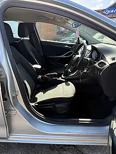 Used 2017 Vauxhall Astra Tech Line Silver - Interior and Exterior details 20