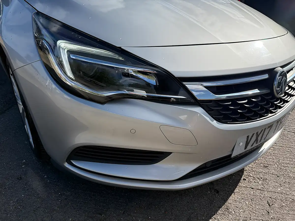 Used 2017 Vauxhall Astra Tech Line Silver - Interior and Exterior details 6