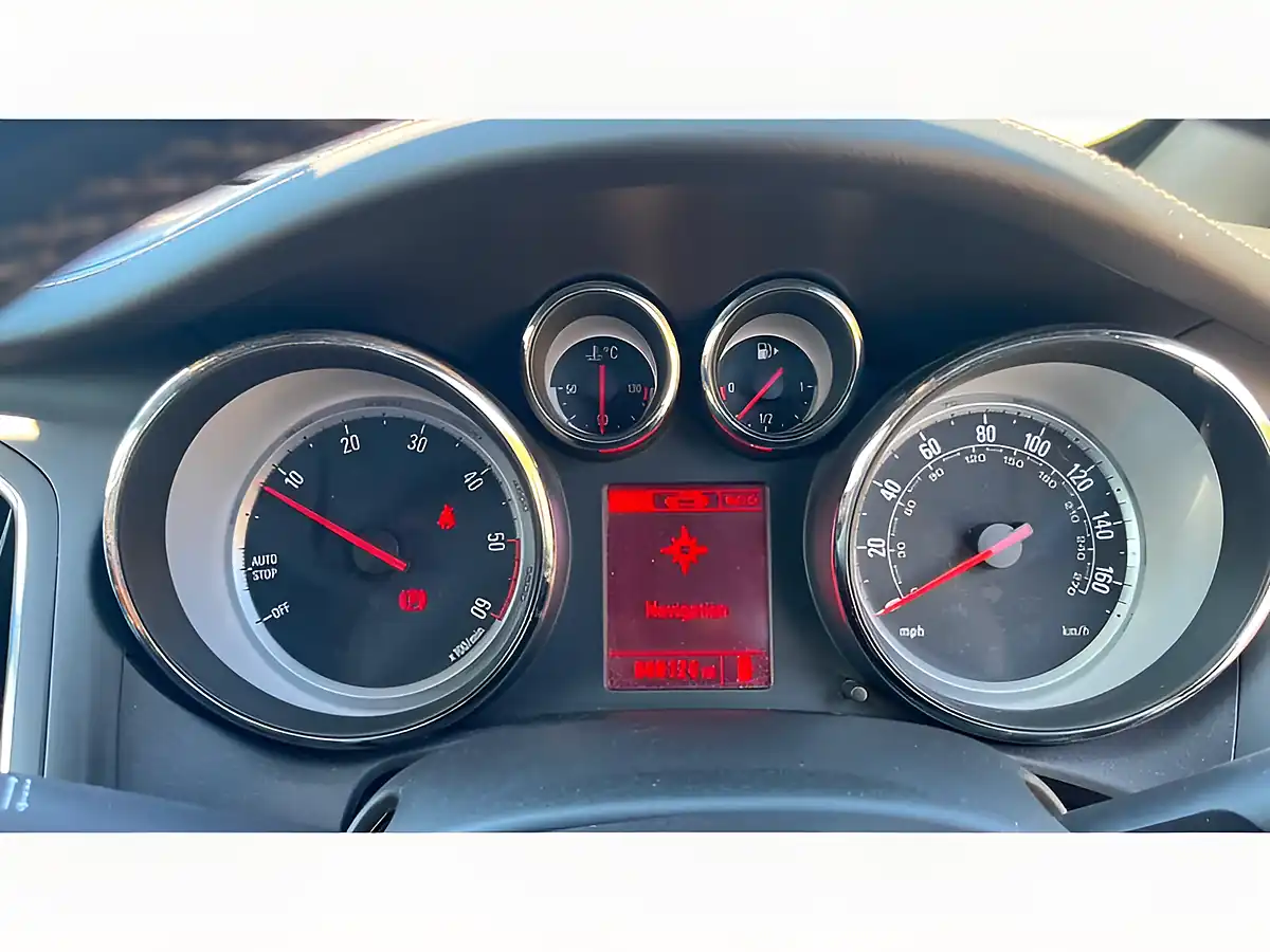 Used 2017 Vauxhall Cascada Elite Grey - Interior and Exterior details 20