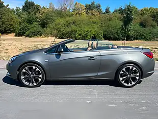 Used 2017 Vauxhall Cascada Elite Grey - Interior and Exterior details 4