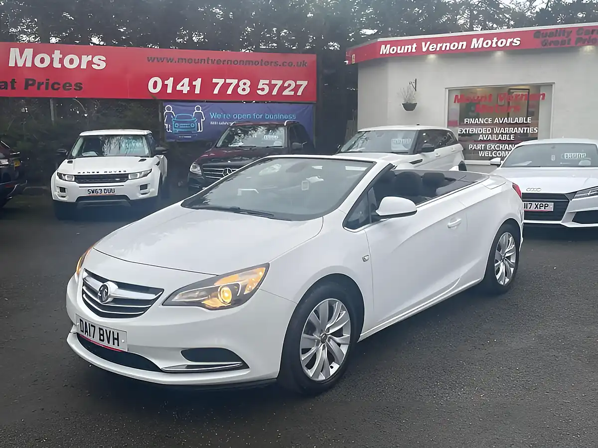 Used 2017 Vauxhall Cascada Se White - Interior and Exterior details 4