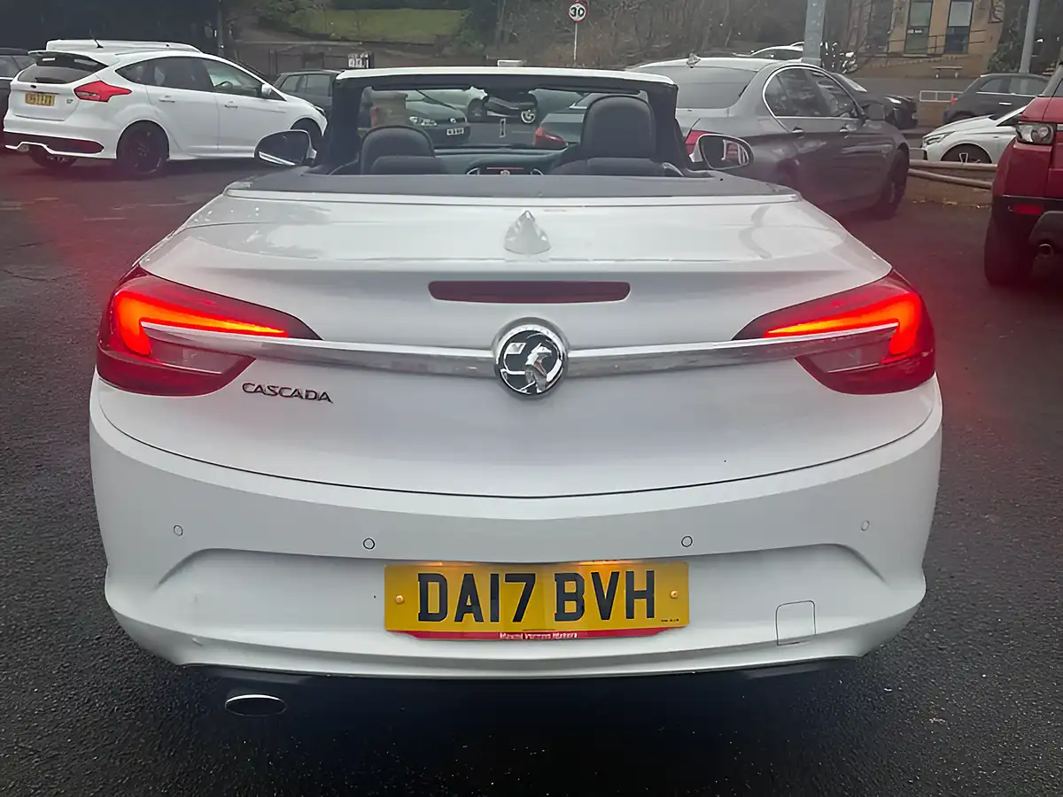 Used 2017 Vauxhall Cascada Se White - Interior and Exterior details 7