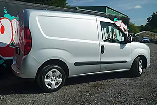 Used 2017 Vauxhall Combo 2000 Sportive Silver - Interior and Exterior details 14