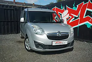 Used 2017 Vauxhall Combo 2000 Sportive Silver - Interior and Exterior details 3