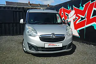 Used 2017 Vauxhall Combo 2000 Sportive Silver - Interior and Exterior details 4